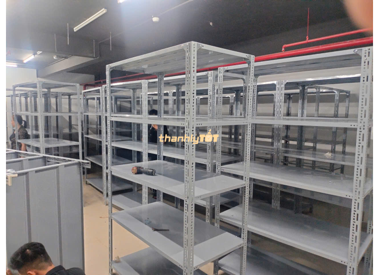 Kệ Sắt Thanh Lý Giá Rẻ TPHCM– Bền Đẹp Như Mới Giá Từ 250K