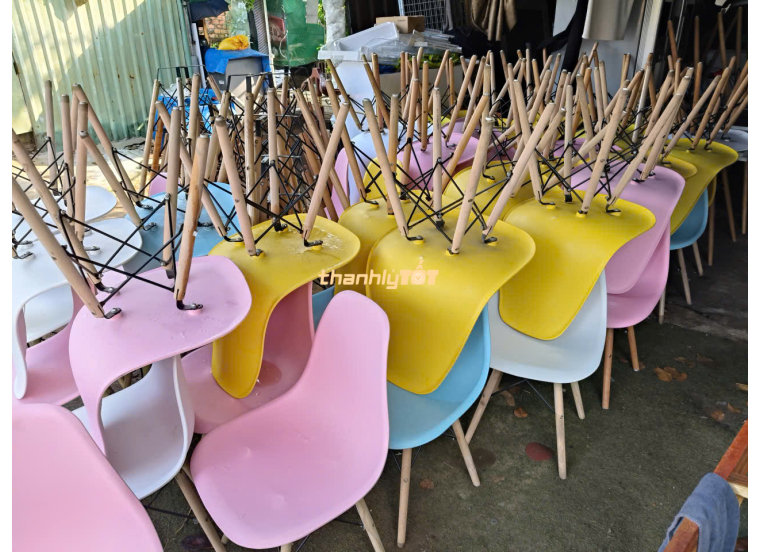 Thanh Lý Bộ Bàn Ghế Cafe Giá Rẻ Đẹp Như Mới