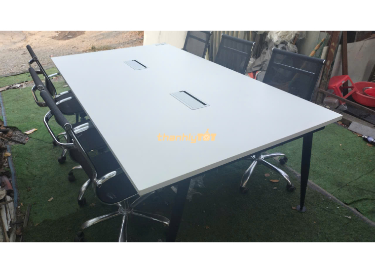 Bàn Họp Thanh Lý 1m2x2m2 Giá Rẻ Tại TPHCM