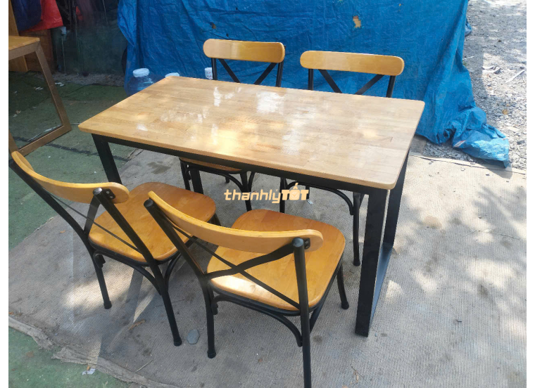 Bàn Ghế Quán Ăn Thanh Lý Giá Rẻ Tại TPHCM